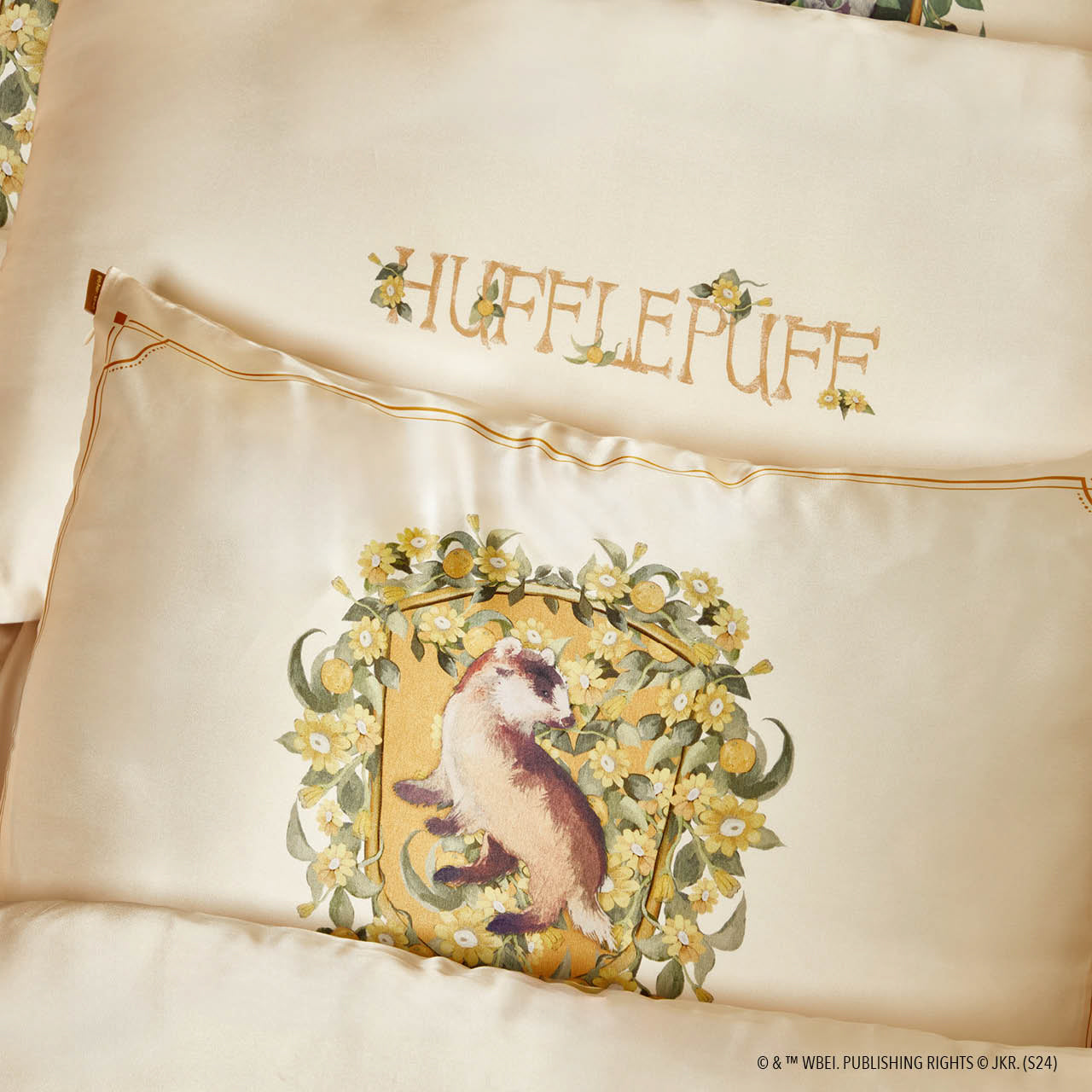 Fronha de Almofada Harry Potter x Kitsch Satin King - Hufflepuff